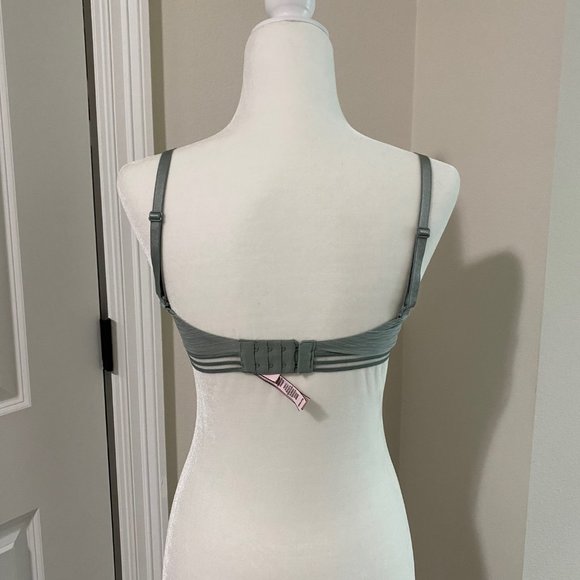 Victoria's Secret Uplift Semi Demi Bra - Picture 6 of 7